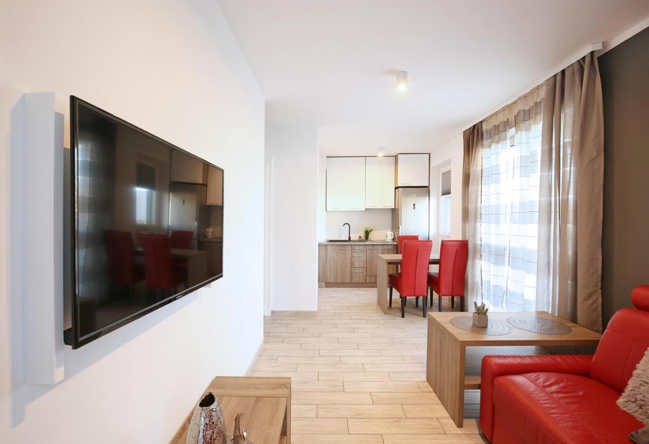 Apartamento Apartament Red Mielno Mielno  Exterior foto